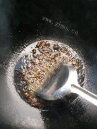 家常菜干煸苦瓜做法图解4)