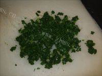 甘脆的芹菜叶鸡蛋饼做法图解3)