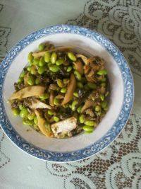 家常菜茭白炒毛豆