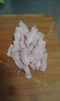 家常菜酸菜肉丝做法图解2)