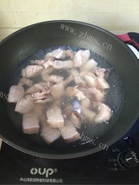 百叶结烧肉做法图解4)