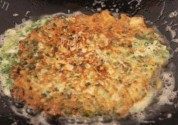 猪肉鸡蛋饼做法图解5)