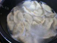 自己做的茴香猪肉水饺做法图解6)
