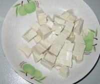 美味的虾酱炖豆腐做法图解1)