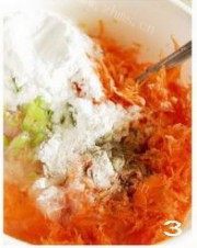 自己做的胡萝卜肉饼做法图解3)