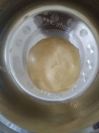可口的豆沙馅月饼做法图解2)