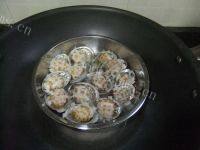 美味的蒜蓉蒸鲍鱼做法图解9)