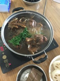 羊蝎子火锅做法图解6)