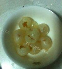 荔枝香酥凤尾虾做法图解5)