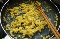 美味鸡蛋芝士吐司饺做法图解4)