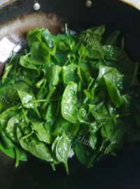 美味的木耳菜肉片汤做法图解5)