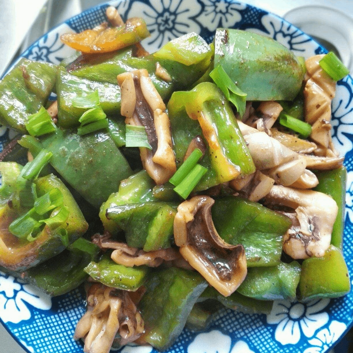 家常菜青椒鱿鱼圈