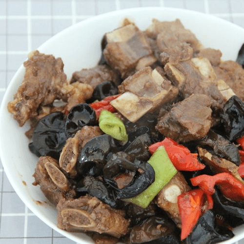 家常菜红烧排骨