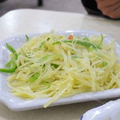 美味佳肴般的酸辣土豆丝