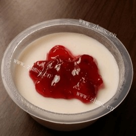 香甜的自制草莓果酱
