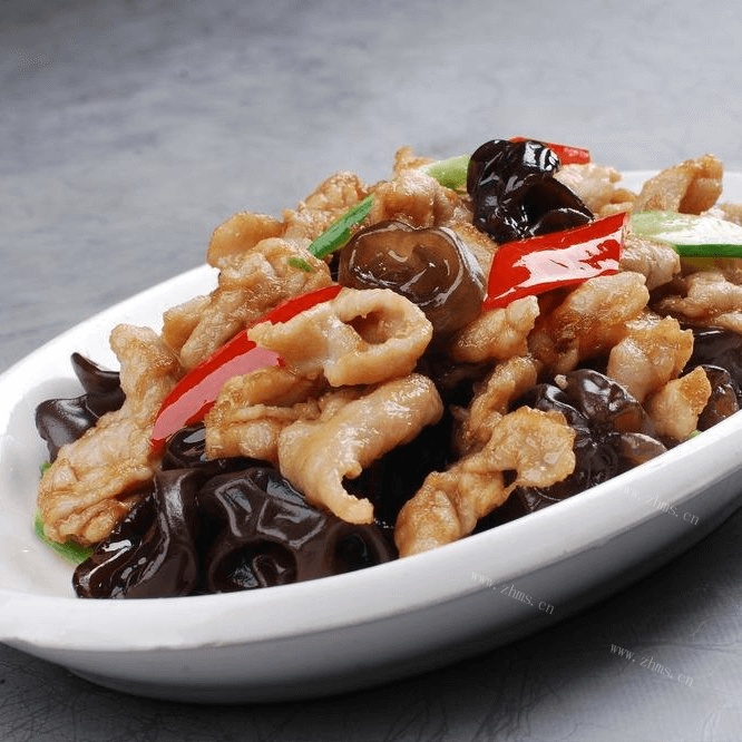 家常菜黑木耳炒肉片