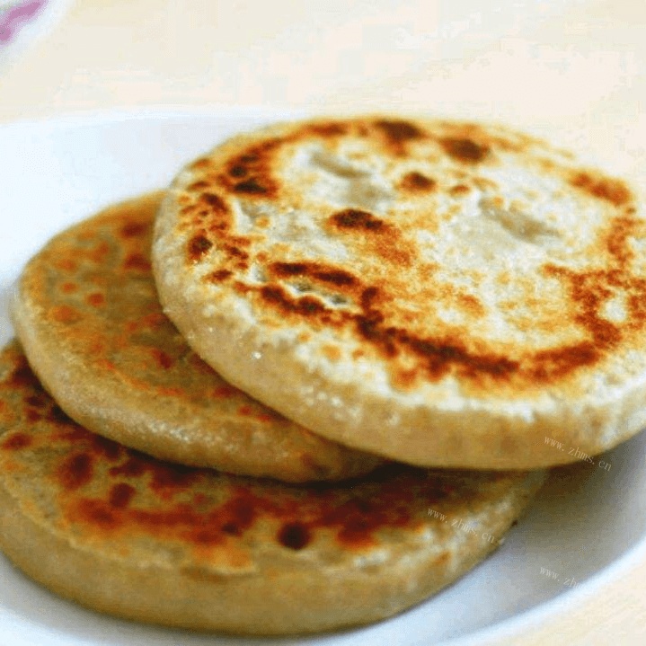 自己做的猪肉白菜馅饼