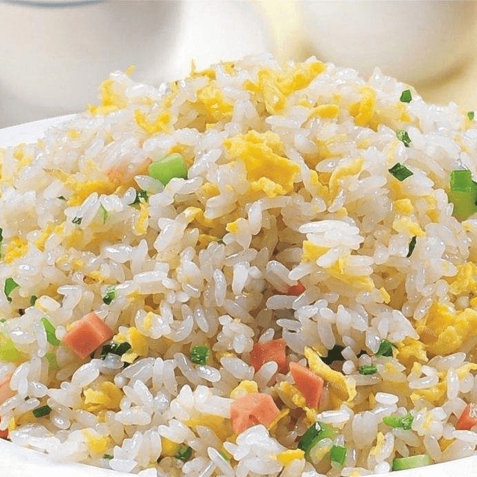 色泽鲜亮的蛋炒饭