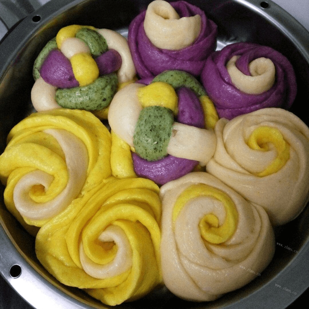 诱人的南瓜花样馒头