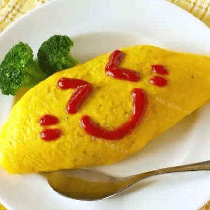 自己做的蛋包饭