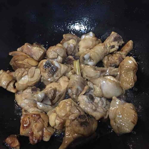 黄焖鸡做法图解6)