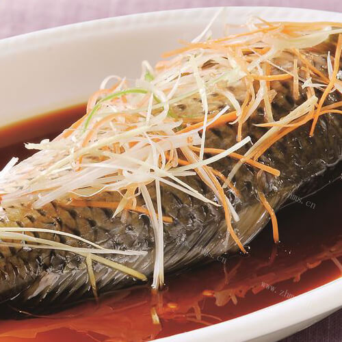 清炖鲤鱼