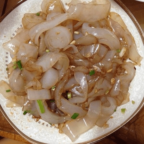 美味的凉拌粉皮