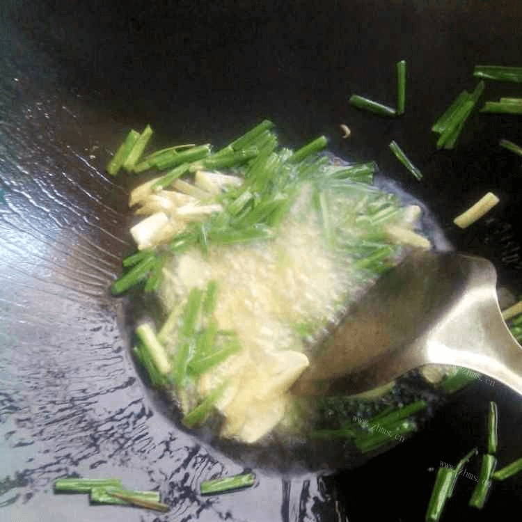 美味干煸大肠四季豆做法图解6)