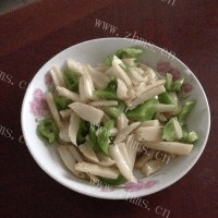 家常菜辣椒炒莲藕
