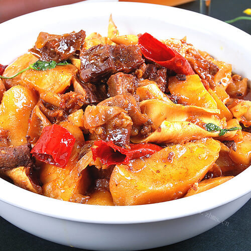 土豆炖牛肉