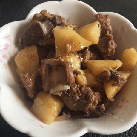 家常菜土豆炖排骨做法图解9)