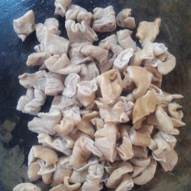 美味干煸大肠四季豆做法图解3)