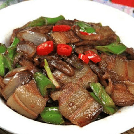 家常菜辣椒炒五花肉