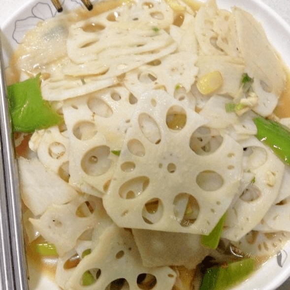 家常菜辣椒炒莲藕