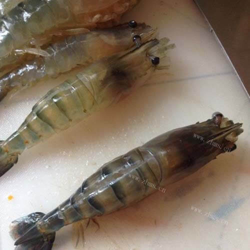 蒜蓉蒸虾做法图解1)