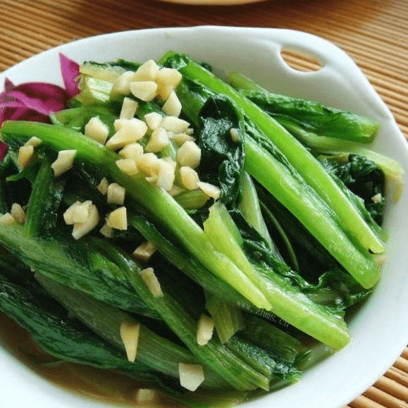 在家做的蒜蓉油麦菜