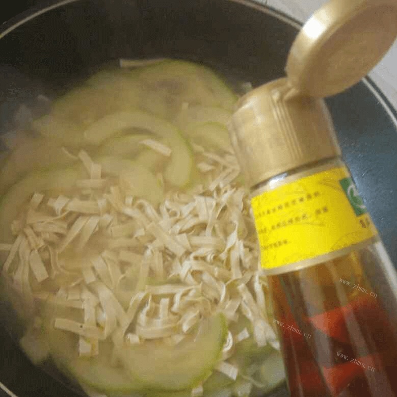 美味的西葫芦汤做法图解10)