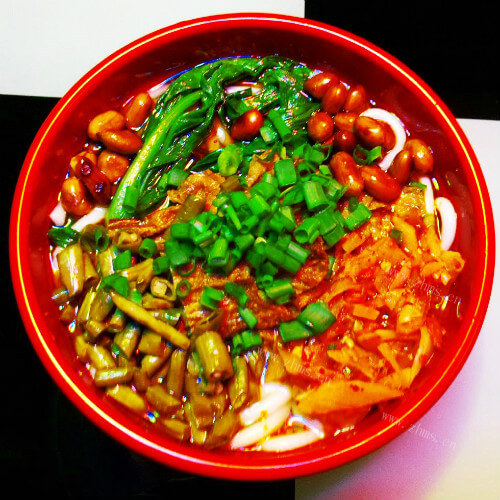 美味柳州螺蛳粉