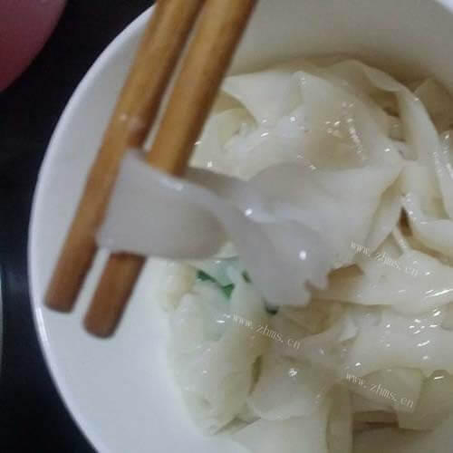 饺子皮油泼面做法图解8)