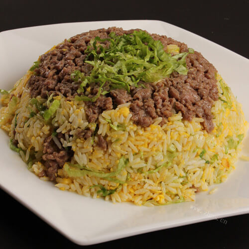 美味生炒牛肉生菜姜粒饭