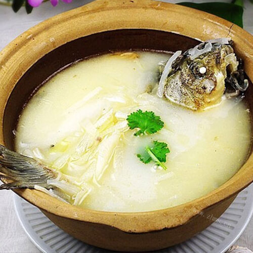 自制白胡椒豆腐鲫鱼汤