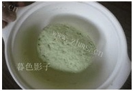 好吃的菠菜汁麻酱拌面做法图解2)