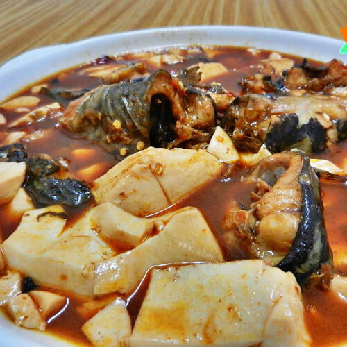 味美的鲢鱼炖豆腐