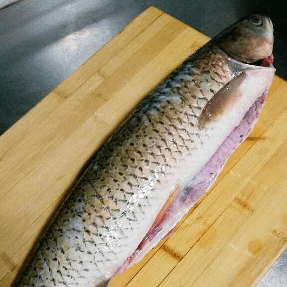 口感极佳的水煮鱼做法图解1)