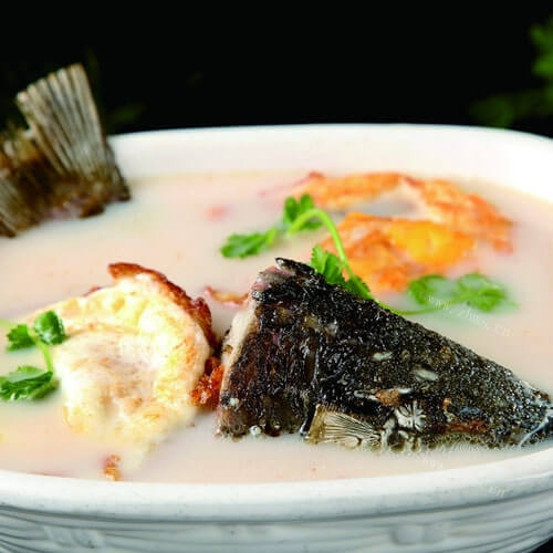 美味粉葛鲮鱼汤