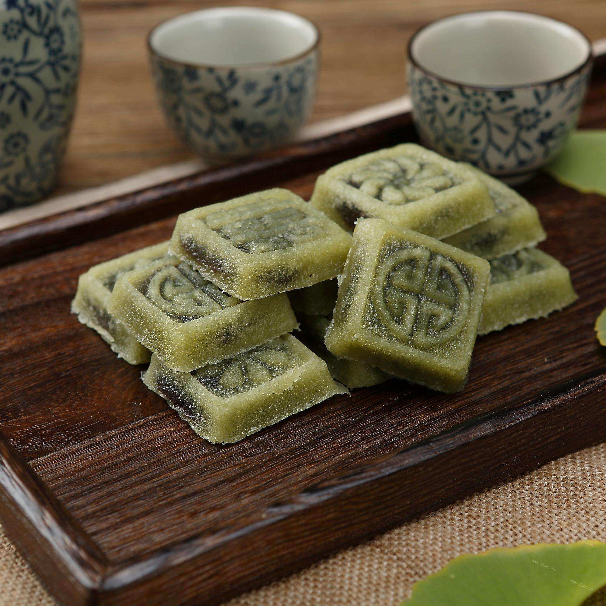 香甜豆沙馅绿豆糕