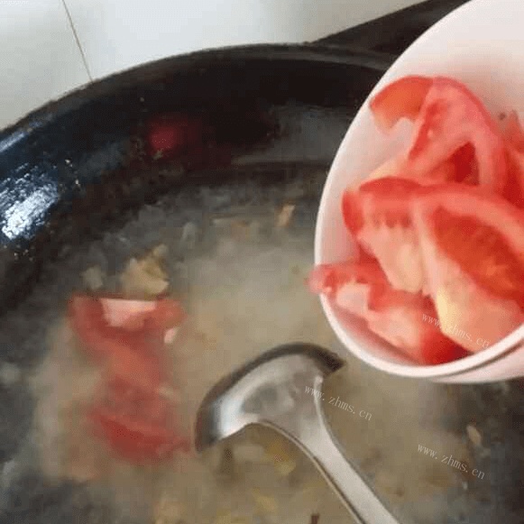 美味的酸辣汤做法图解4)