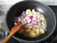 美味韩式酱土豆做法图解4)