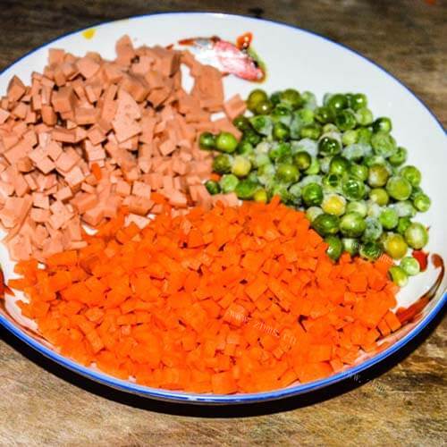 黄金蛋炒饭做法图解2)