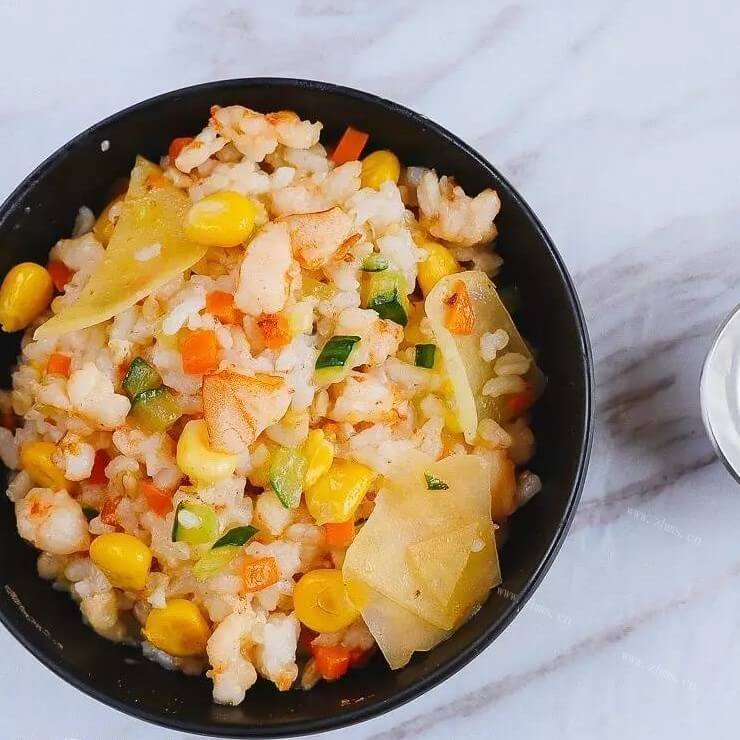 教你虾仁蔬菜焖饭